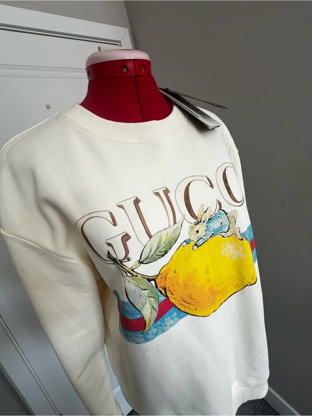Gucci Cream Crewneck Sweatshirt with Lemon and Logo Graphic